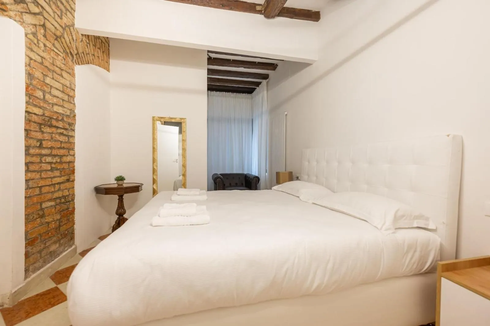 ונציה Rialto Suite 707