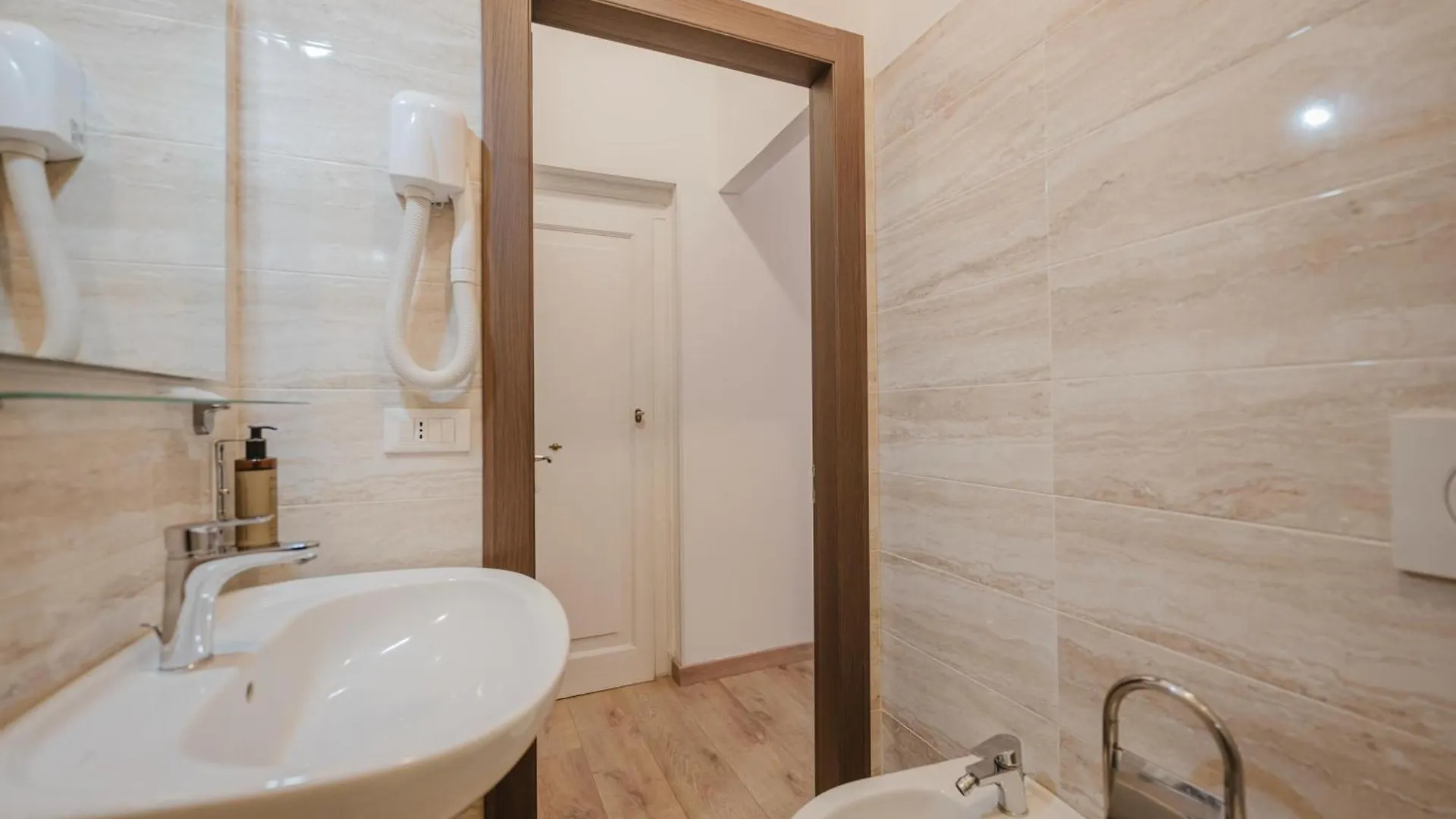 ונציה Rialto Suite 707 לינה וארוחת בוקר