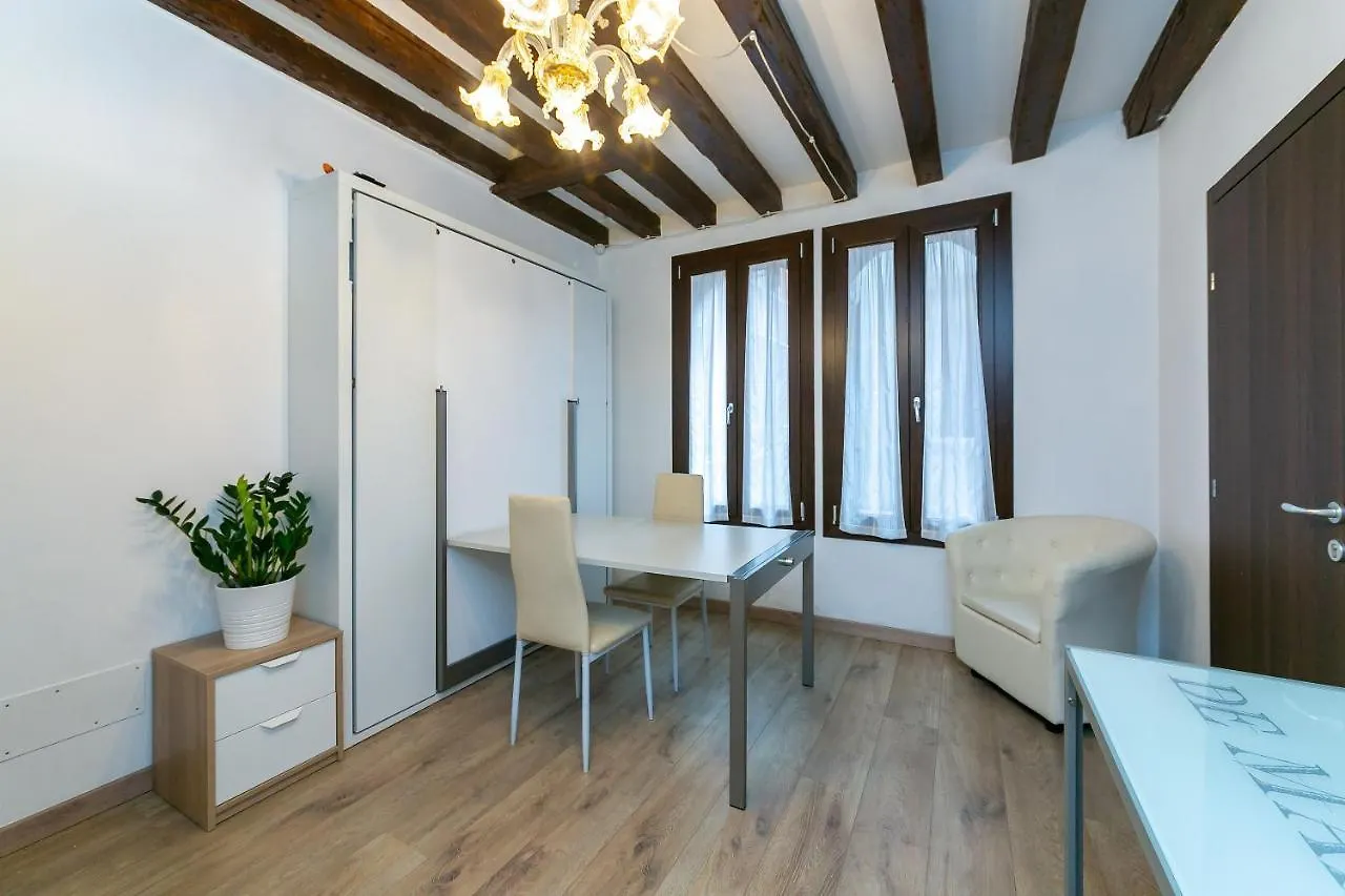 البندقية Rialto Suite 707 فندق مبيت وإفطار