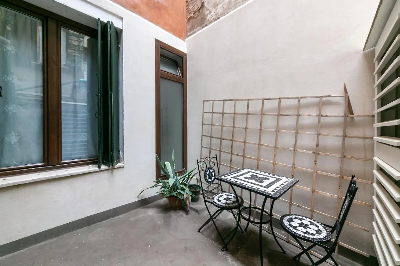 ** فندق مبيت وإفطار البندقية Rialto Suite 707 إيطاليا