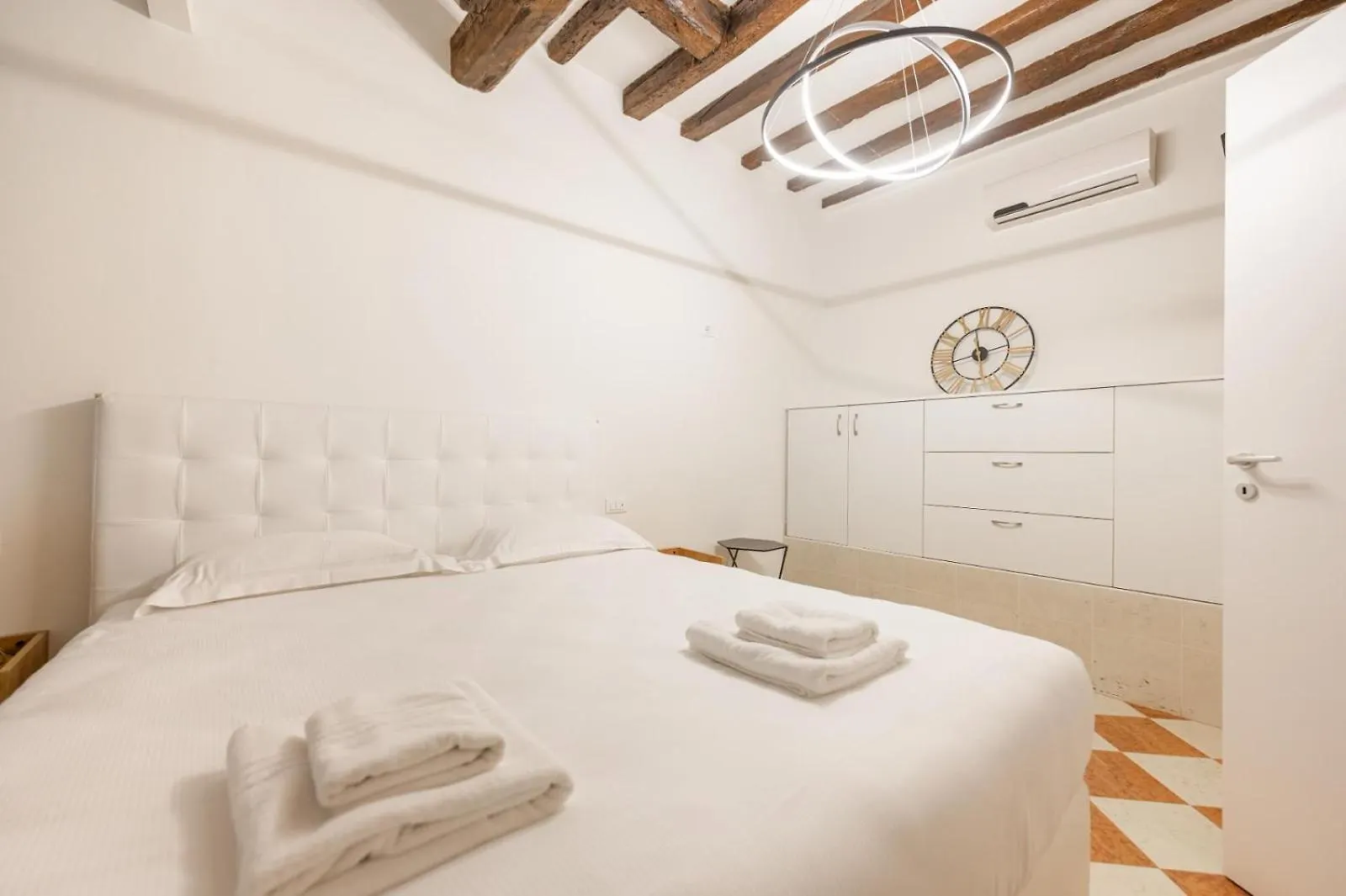 البندقية Rialto Suite 707 2*,  إيطاليا