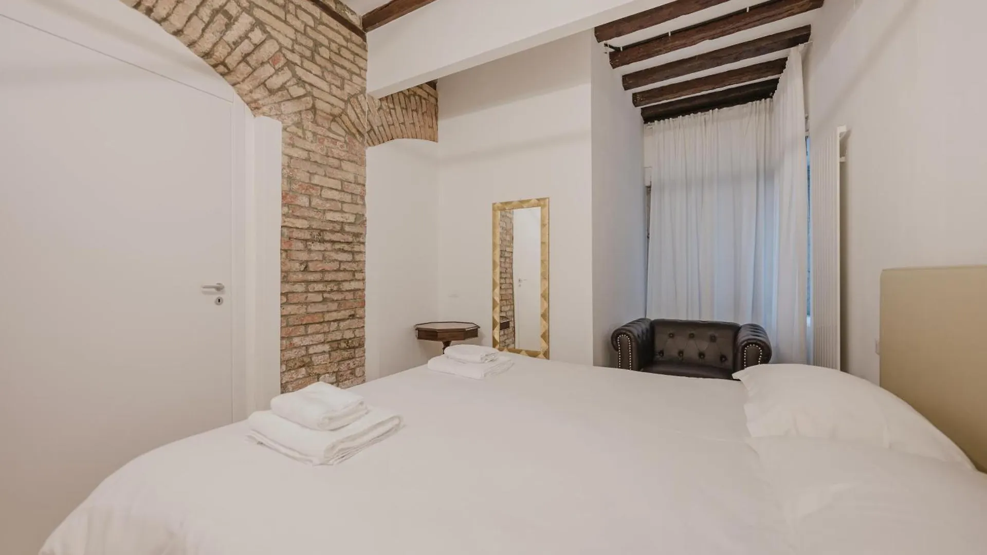 البندقية Rialto Suite 707 2*,  إيطاليا