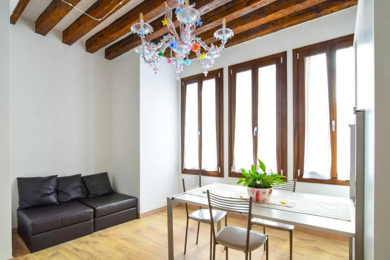 البندقية Rialto Suite 707 2*,  إيطاليا